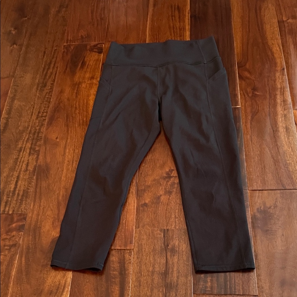 All in Motion Kids Leggings Color Black with Side Pockets Size X-Large Carpi
